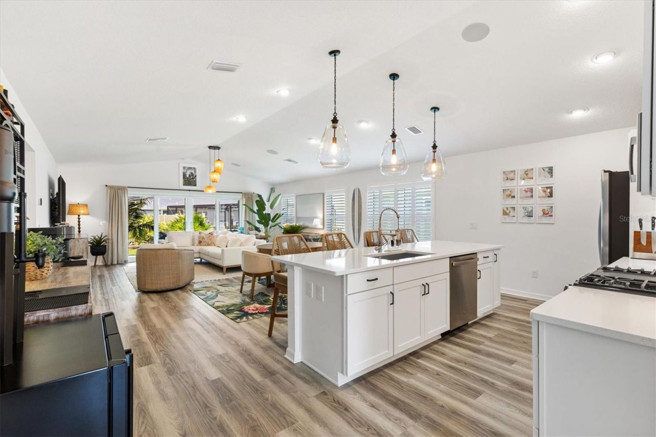 8005 Joedy Carter Path, The Villages, FL 34762 Photo