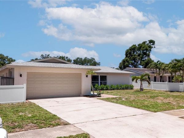 10428 137TH LANE , LARGO, FL 33774