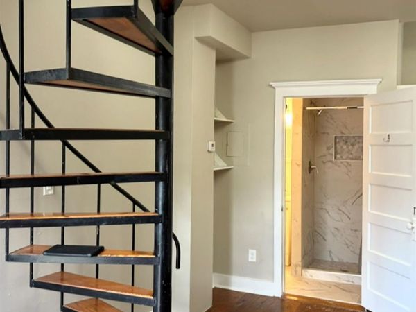 915 W 23rd ST, Unit D, Austin, TX 78705