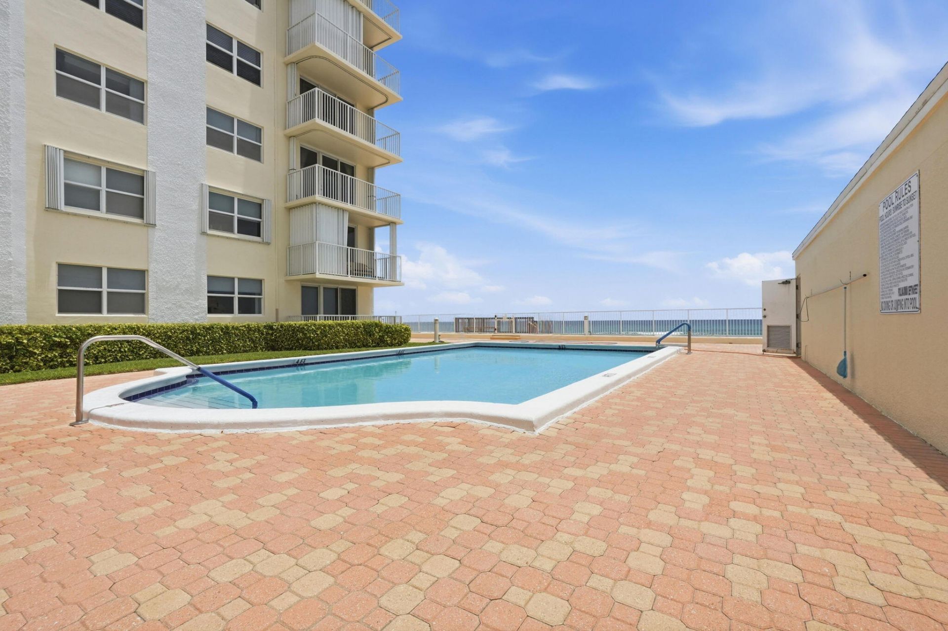 3540 S Ocean Boulevard, South Palm Beach, FL 33480 Photo