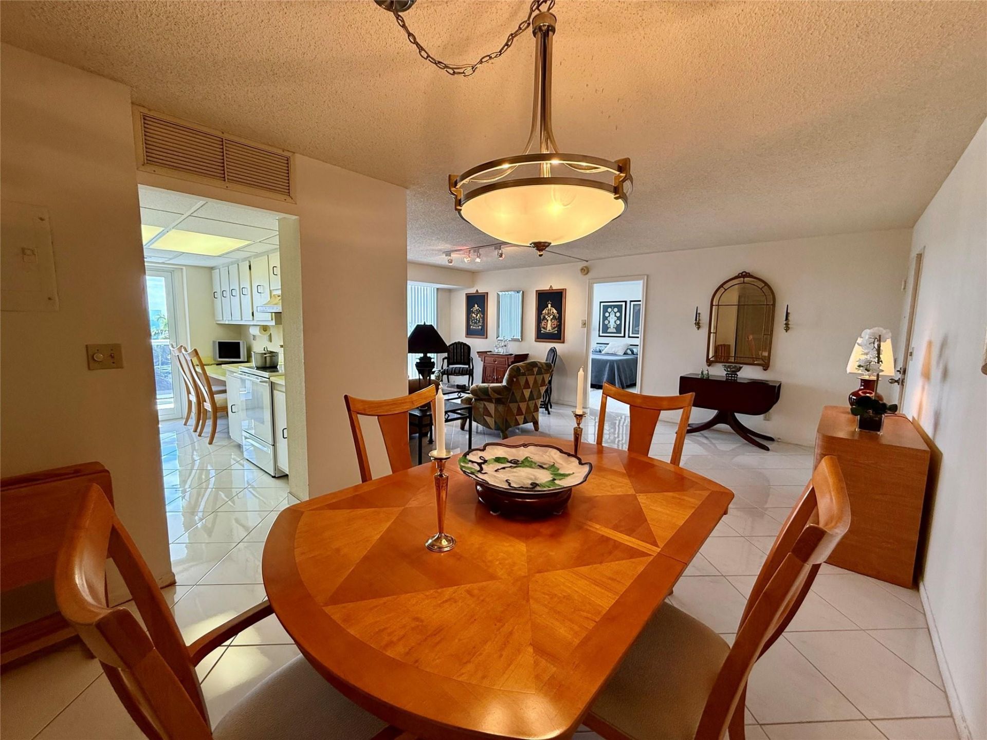 2841 N Ocean Boulevard, Unit 603, Fort Lauderdale, FL 33308 Photo