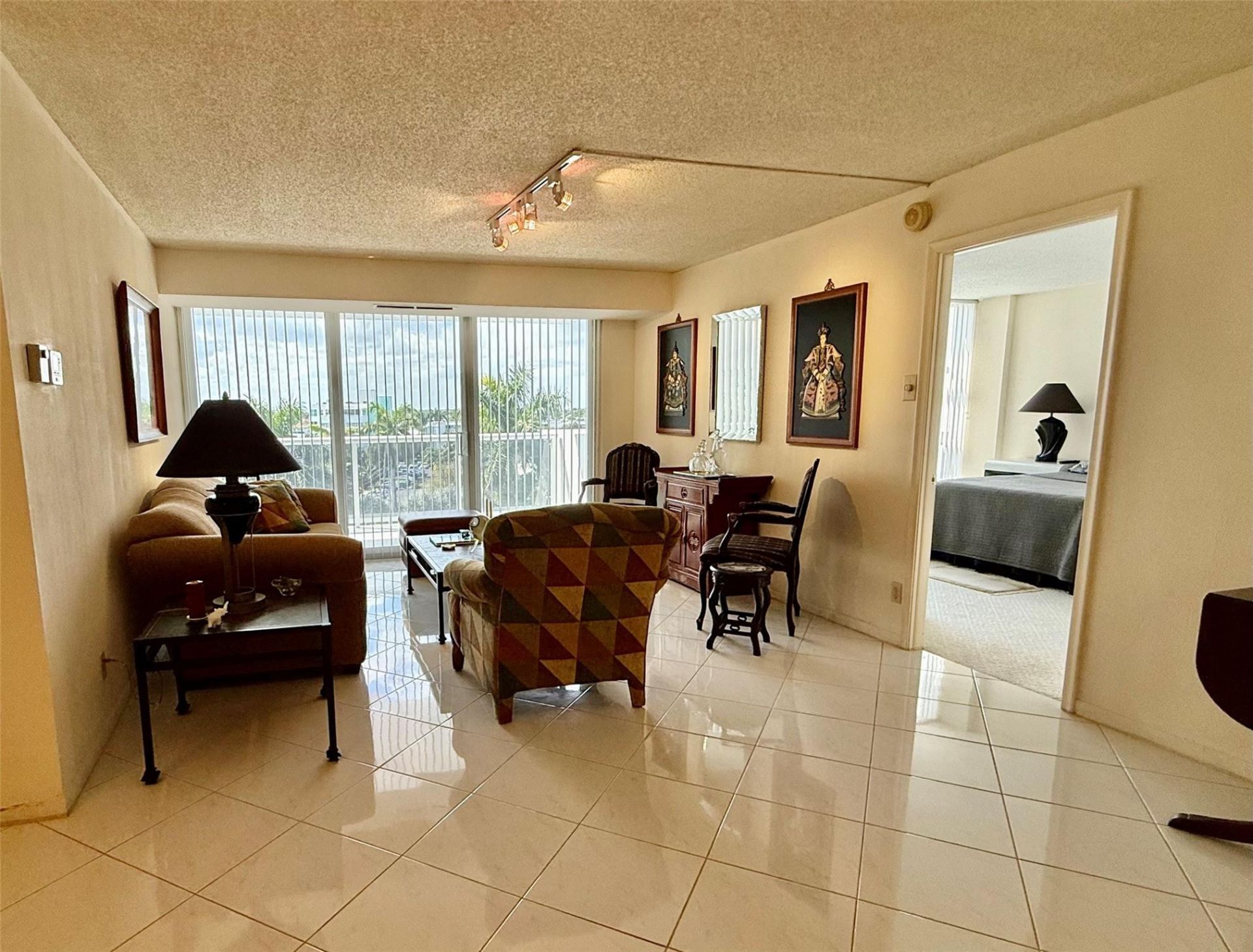 2841 N Ocean Boulevard, Unit 603, Fort Lauderdale, FL 33308 Photo
