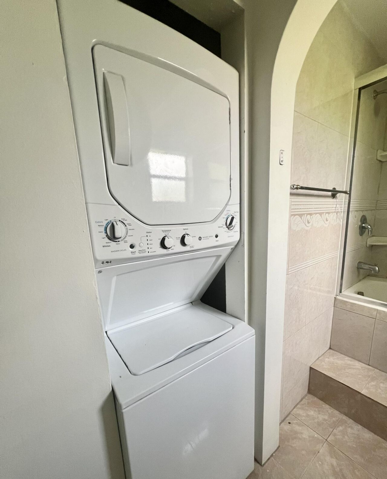 6061 Shaker Wood Circle, Unit 201, Tamarac, FL 33319 Photo