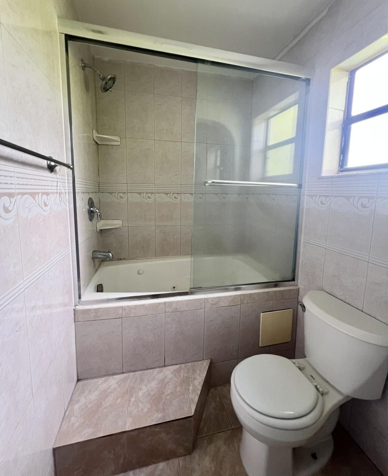 6061 Shaker Wood Circle, Unit 201, Tamarac, FL 33319 Photo