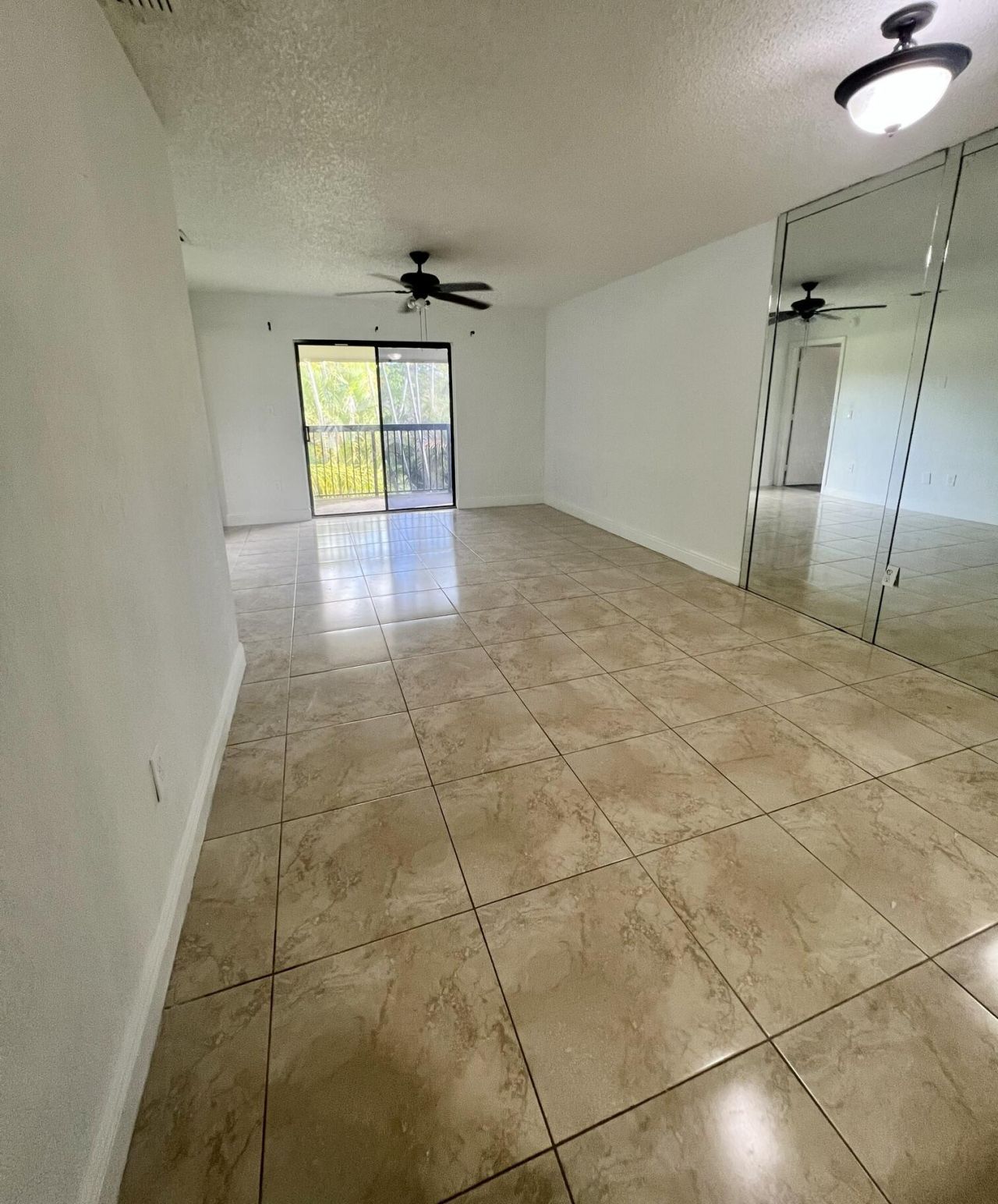 6061 Shaker Wood Circle, Unit 201, Tamarac, FL 33319 Photo