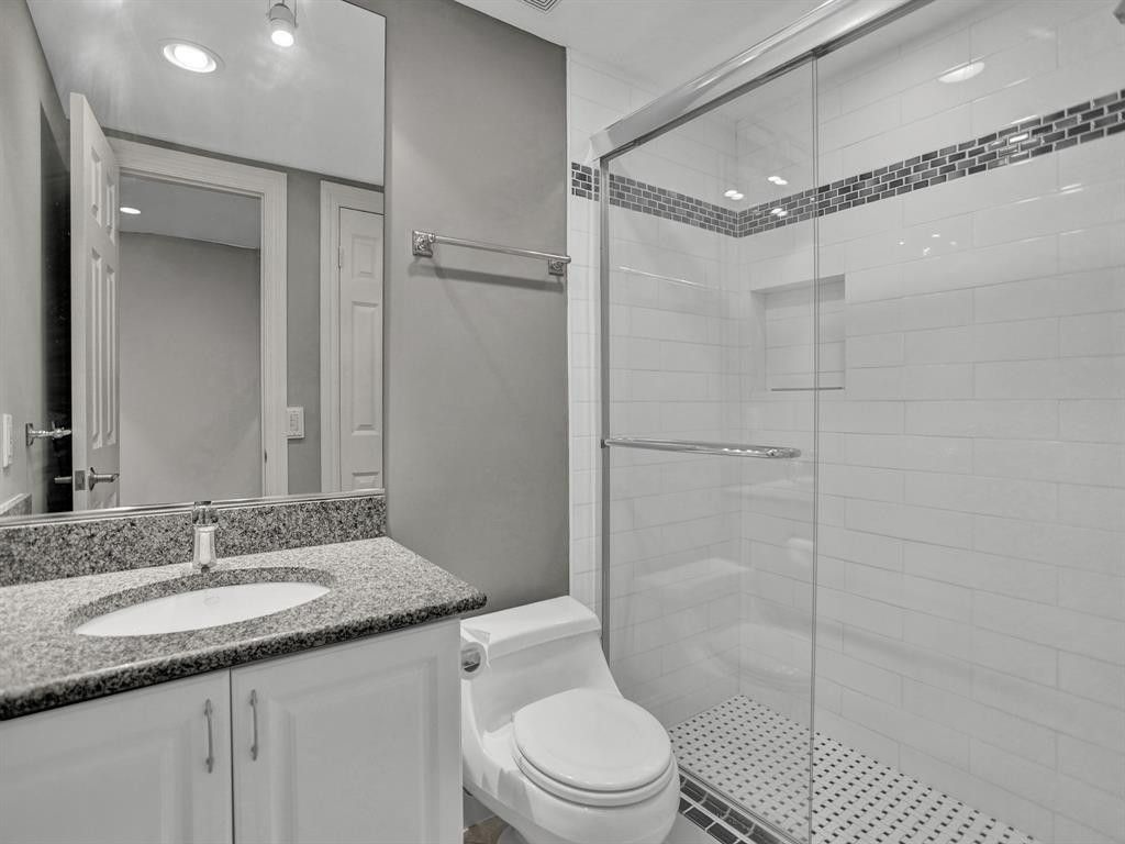 620 Tennis Club Drive, Unit 304, Fort Lauderdale, FL 33311 Photo