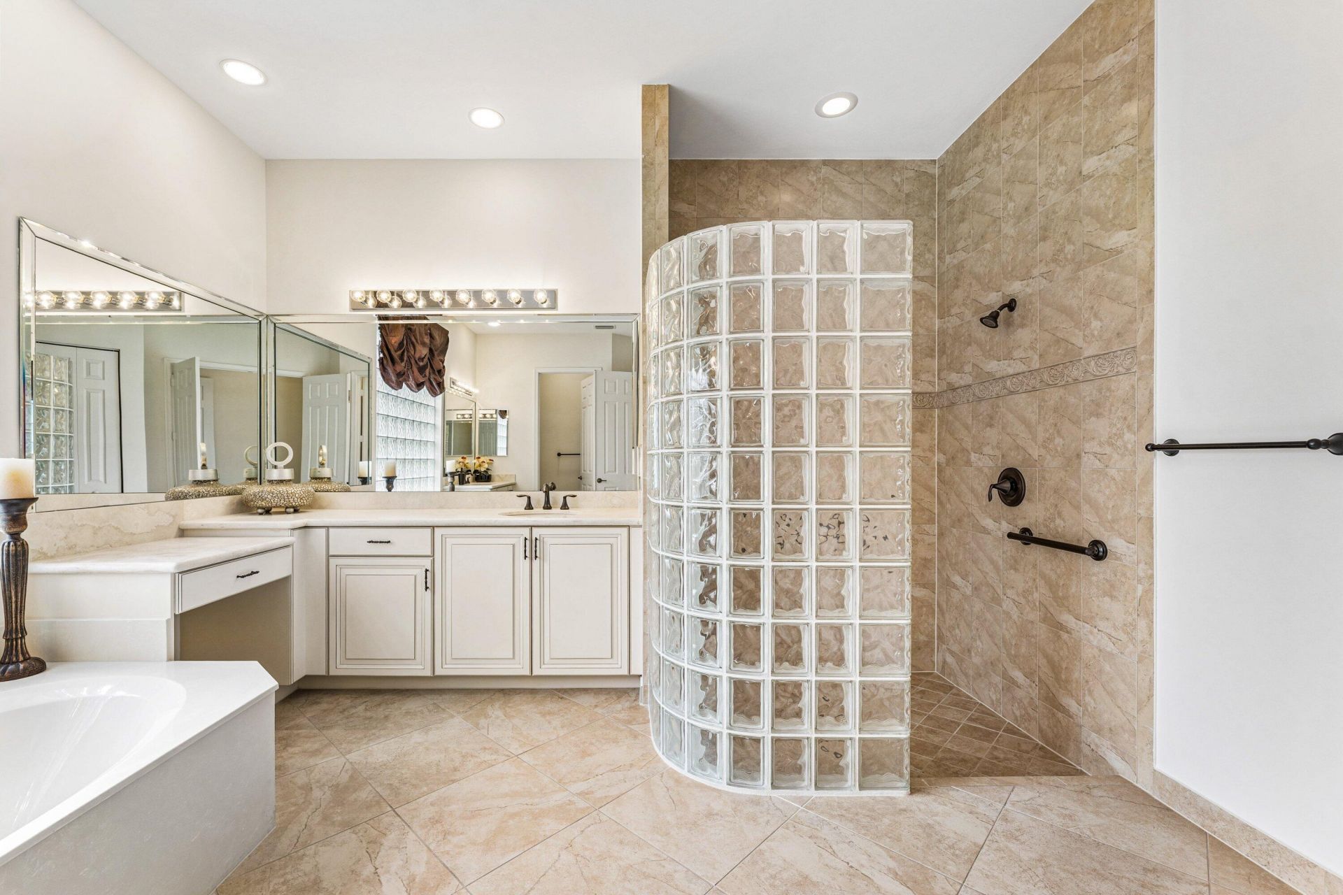6968 Corning Circle, Boynton Beach, FL 33437 Photo