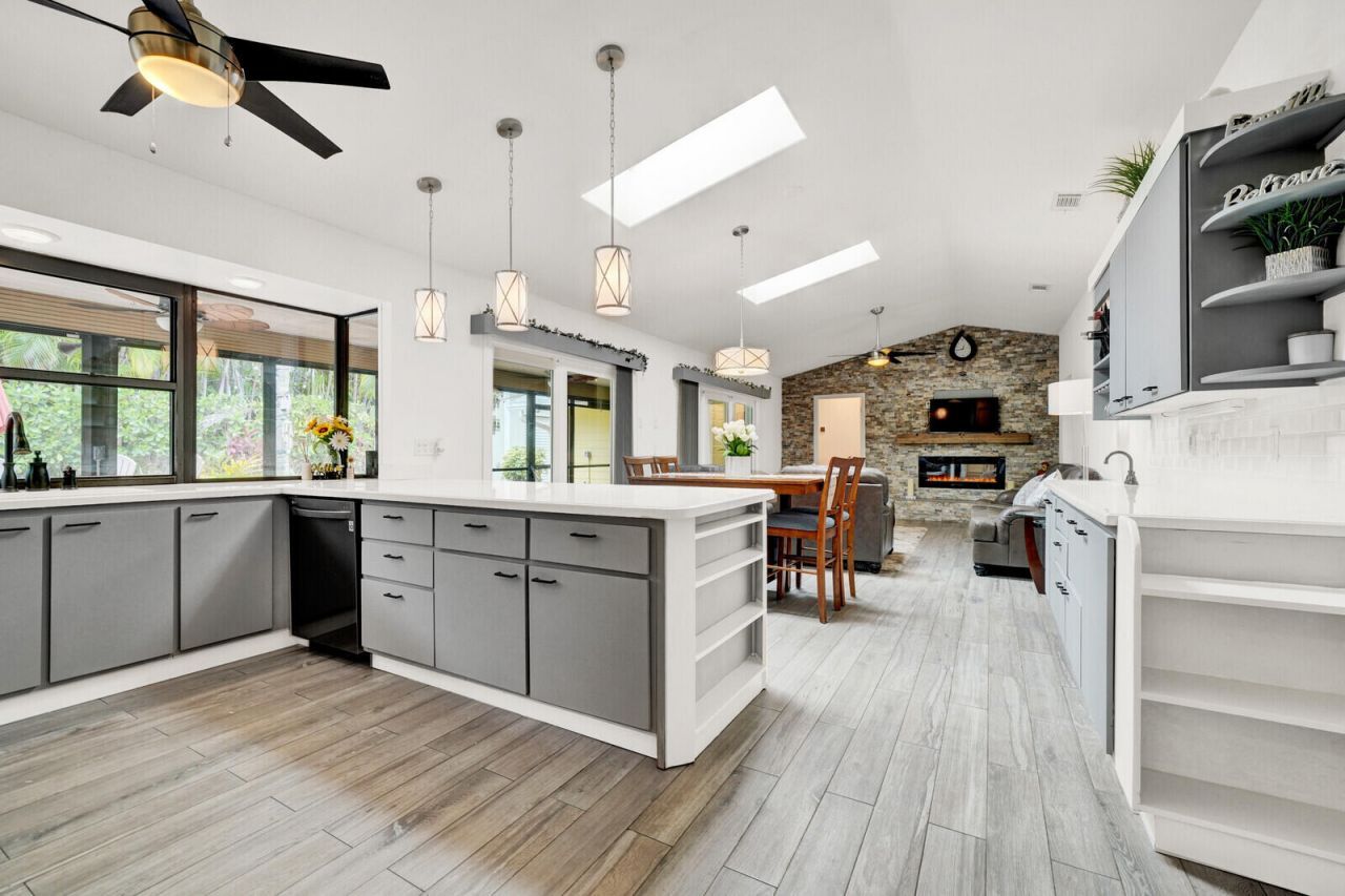 7986 SE Trenton Avenue, Hobe Sound, FL 33455 Photo