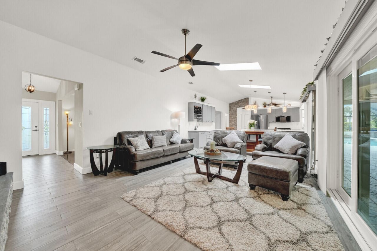 7986 SE Trenton Avenue, Hobe Sound, FL 33455 Photo
