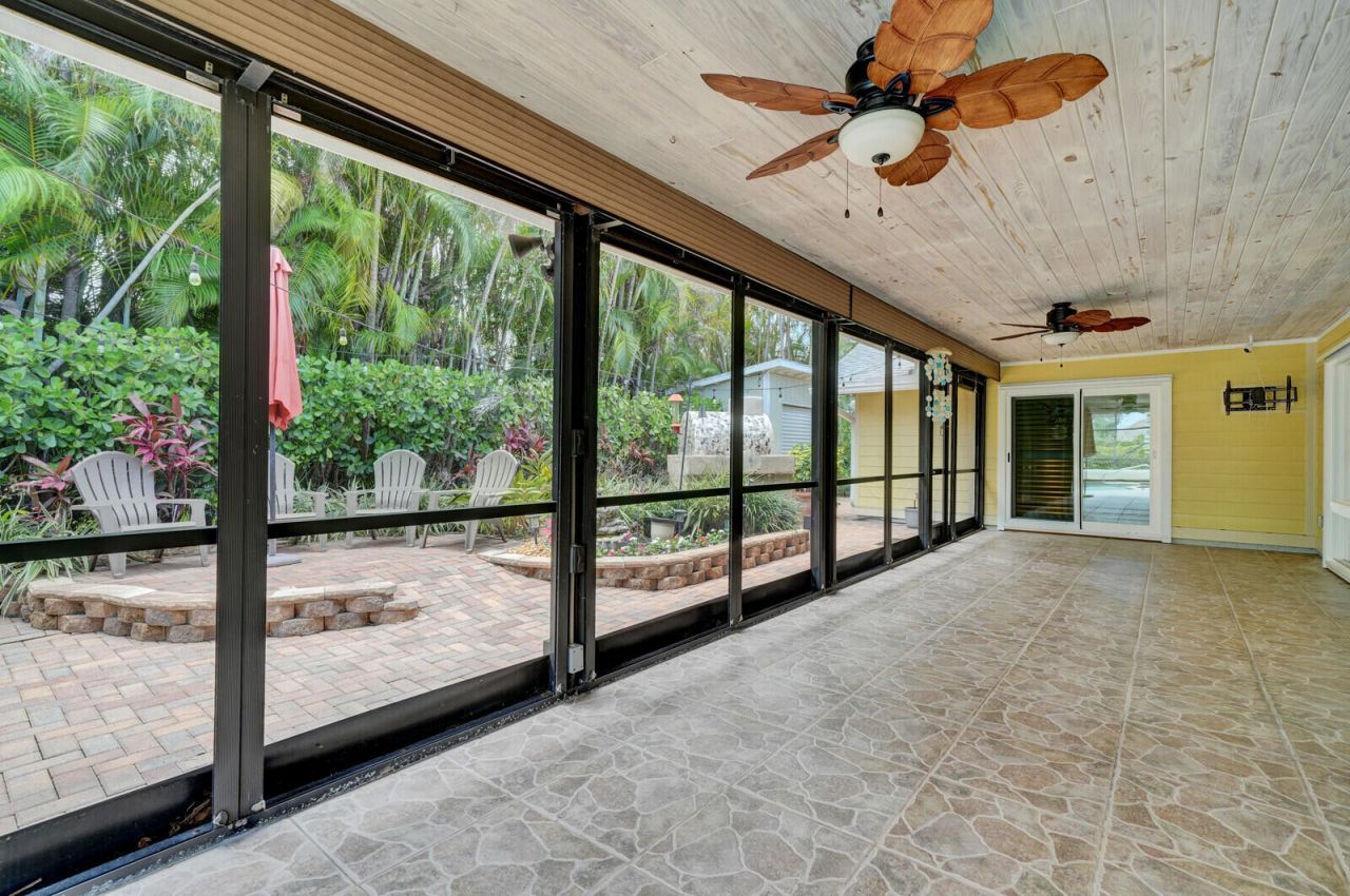 7986 SE Trenton Avenue, Hobe Sound, FL 33455 Photo
