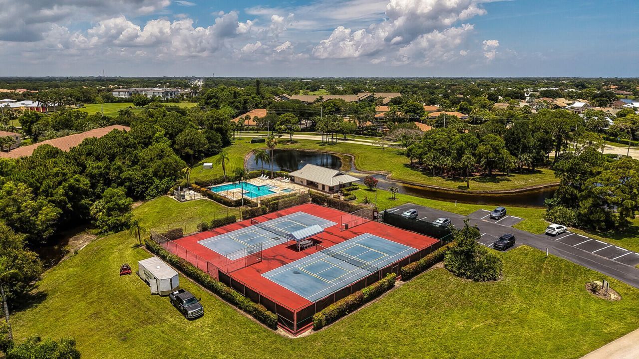 7986 SE Trenton Avenue, Hobe Sound, FL 33455 Photo