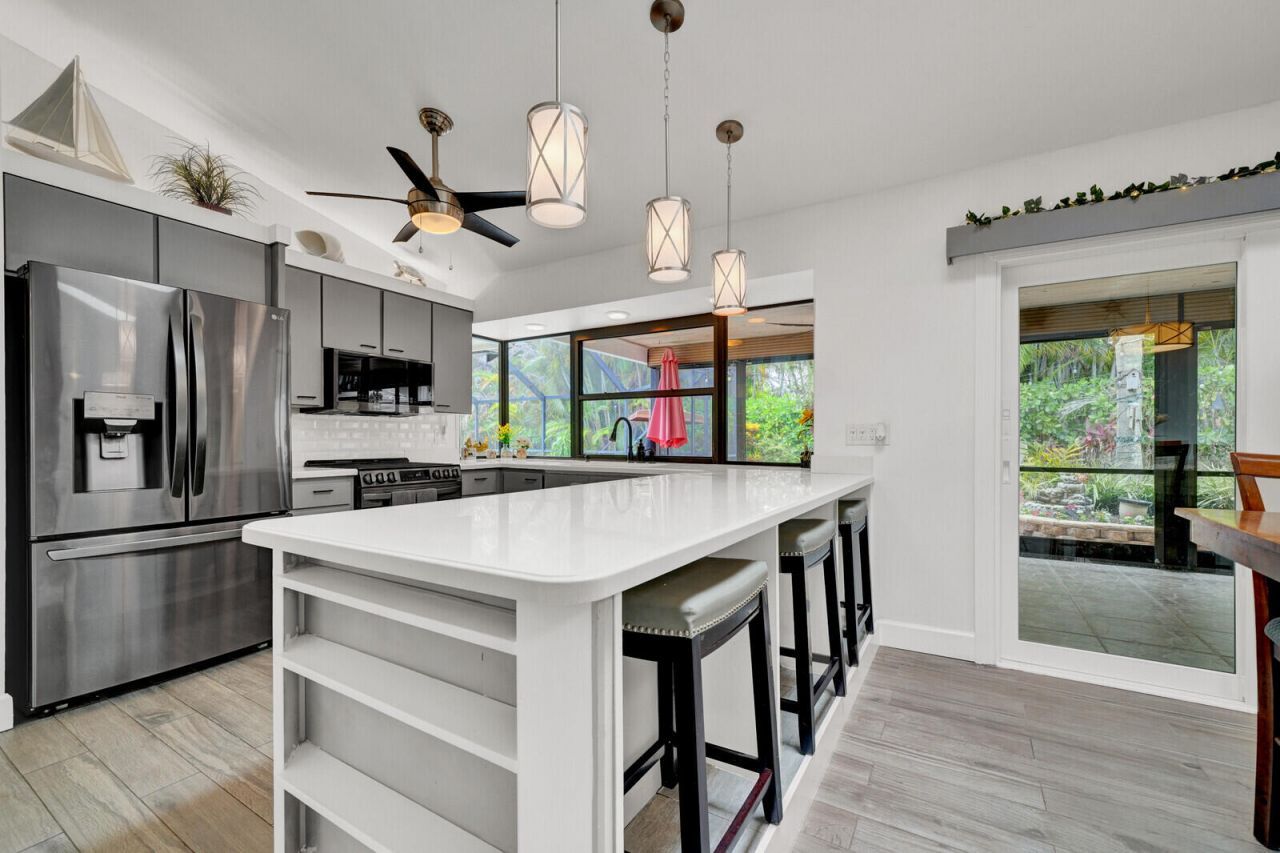7986 SE Trenton Avenue, Hobe Sound, FL 33455 Photo