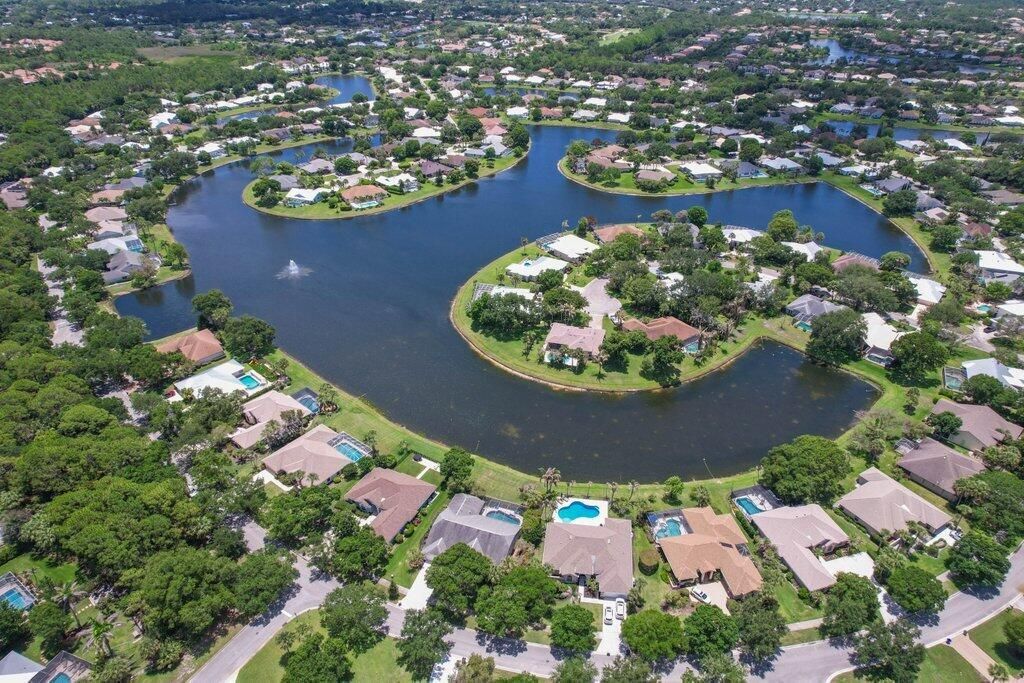 3730 SW Woodbriar Lane, Palm City, FL 34990 Photo