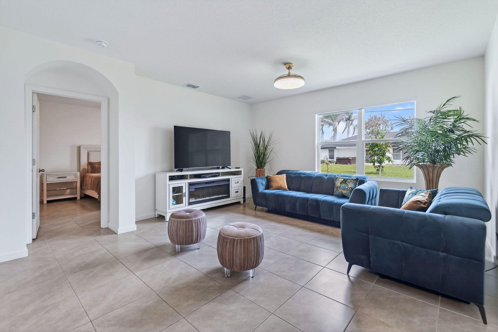 1043 SW California Boulevard, Port Saint Lucie, FL 34953 Photo