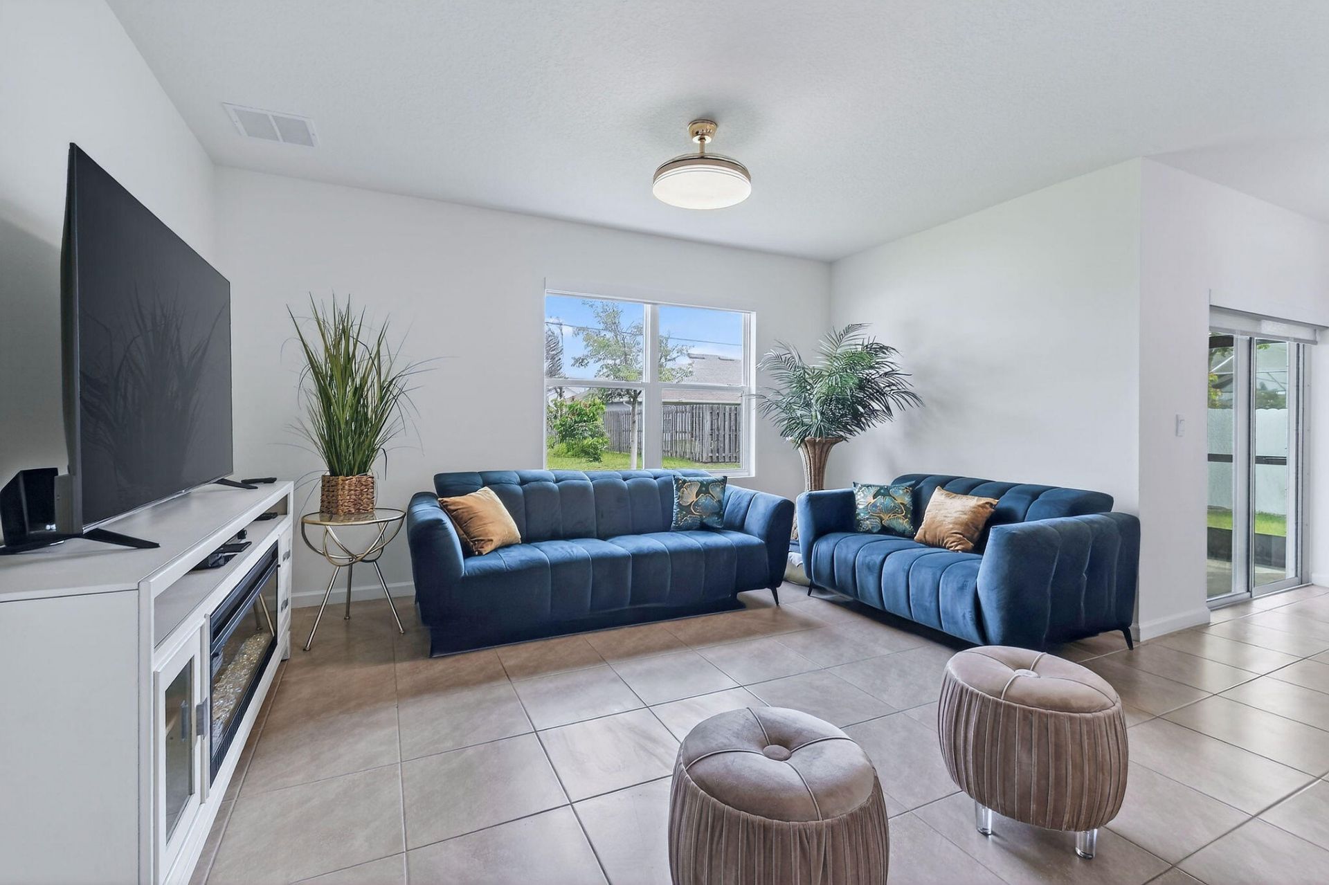 1043 SW California Boulevard, Port Saint Lucie, FL 34953 Photo