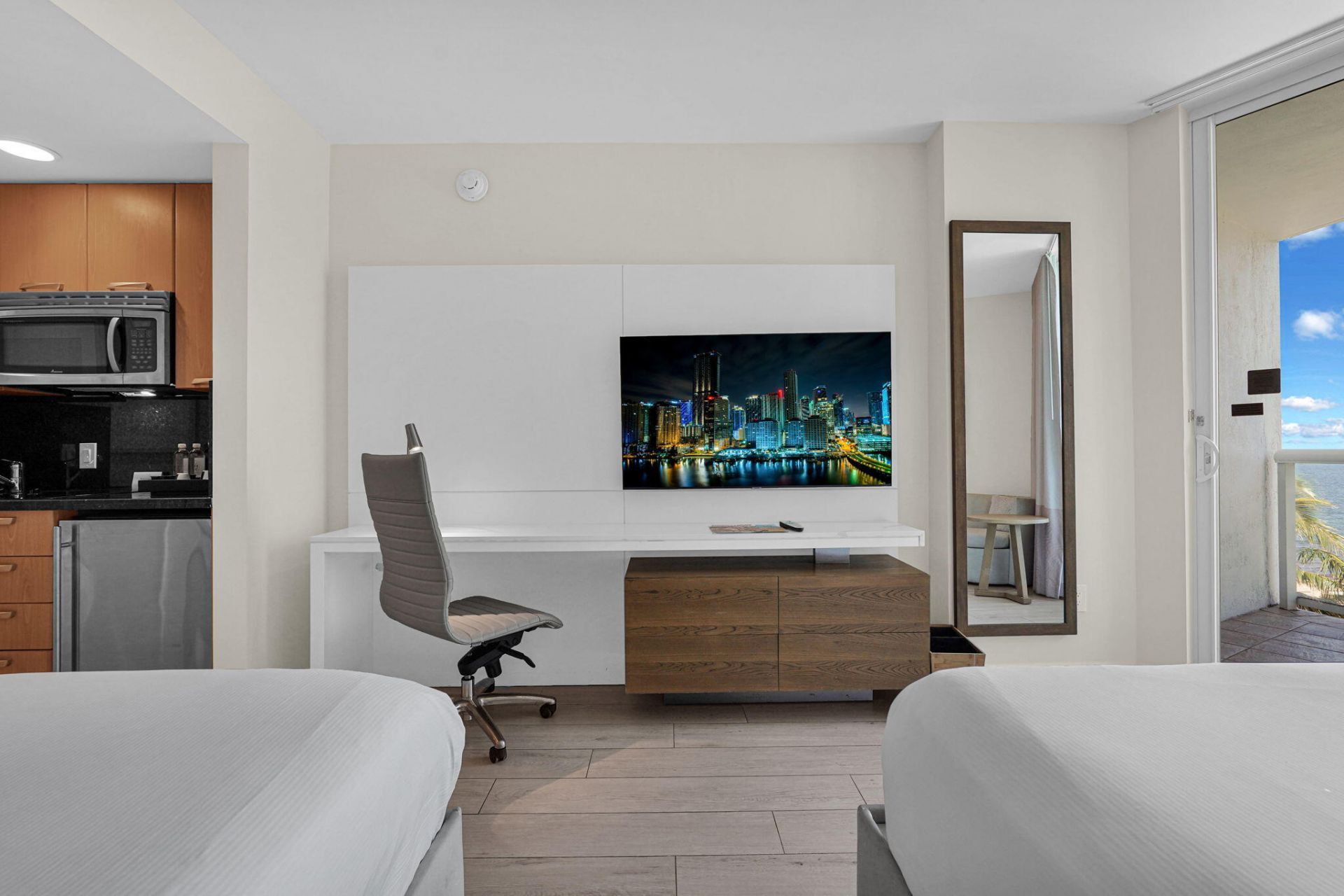 505 N Fort Lauderdale Beach Boulevard, Unit 915, Fort Lauderdale, FL 33304 Photo