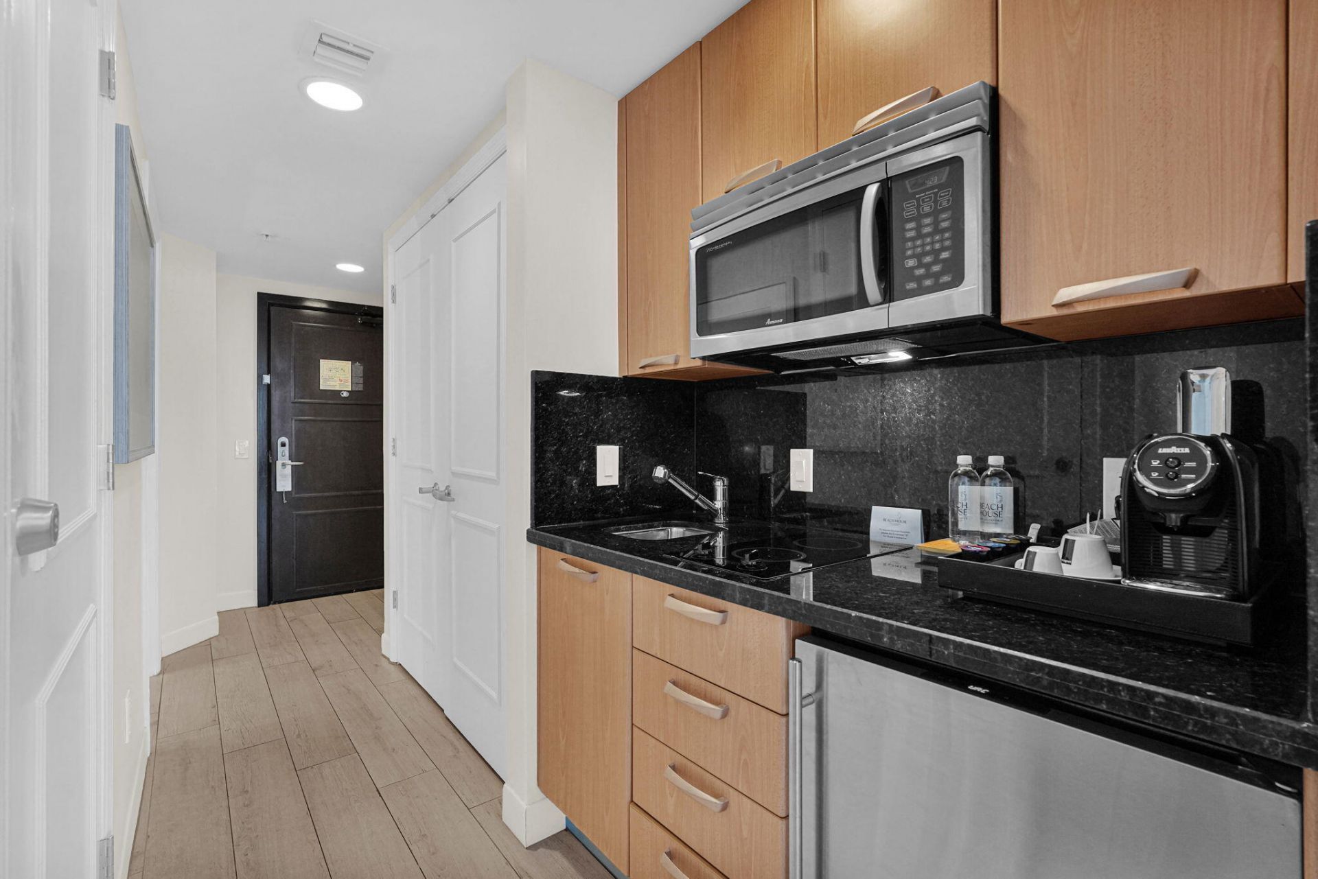 505 N Fort Lauderdale Beach Boulevard, Unit 915, Fort Lauderdale, FL 33304 Photo