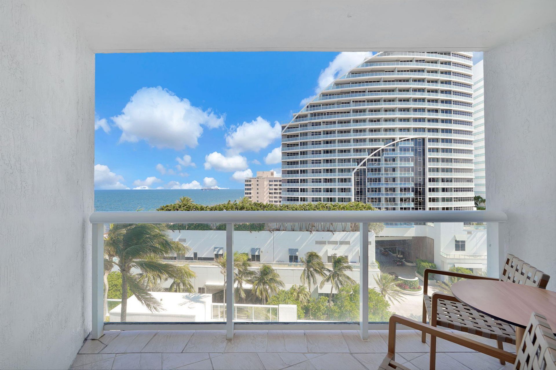 505 N Fort Lauderdale Beach Boulevard, Unit 915, Fort Lauderdale, FL 33304 Photo