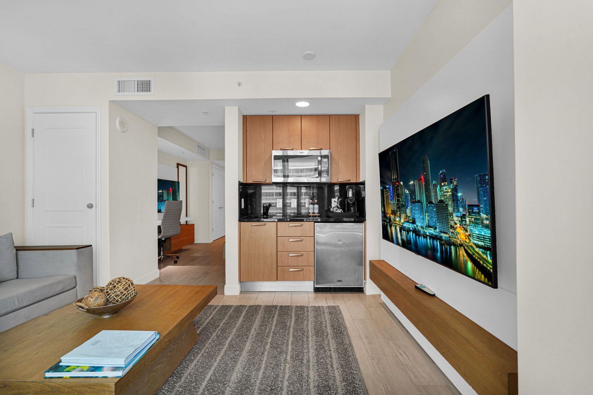 505 N Fort Lauderdale Beach Boulevard, Unit 1103, Fort Lauderdale, FL 33304 Photo