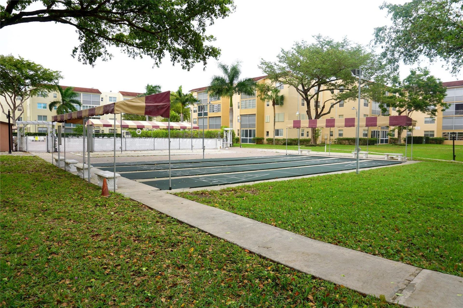 2851 Somerset Drive, Unit 103, Lauderdale Lakes, FL 33311 Photo