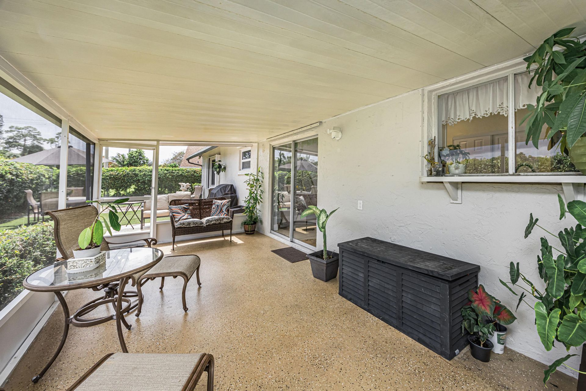 447 Foresta Terrace, West Palm Beach, FL 33415 Photo