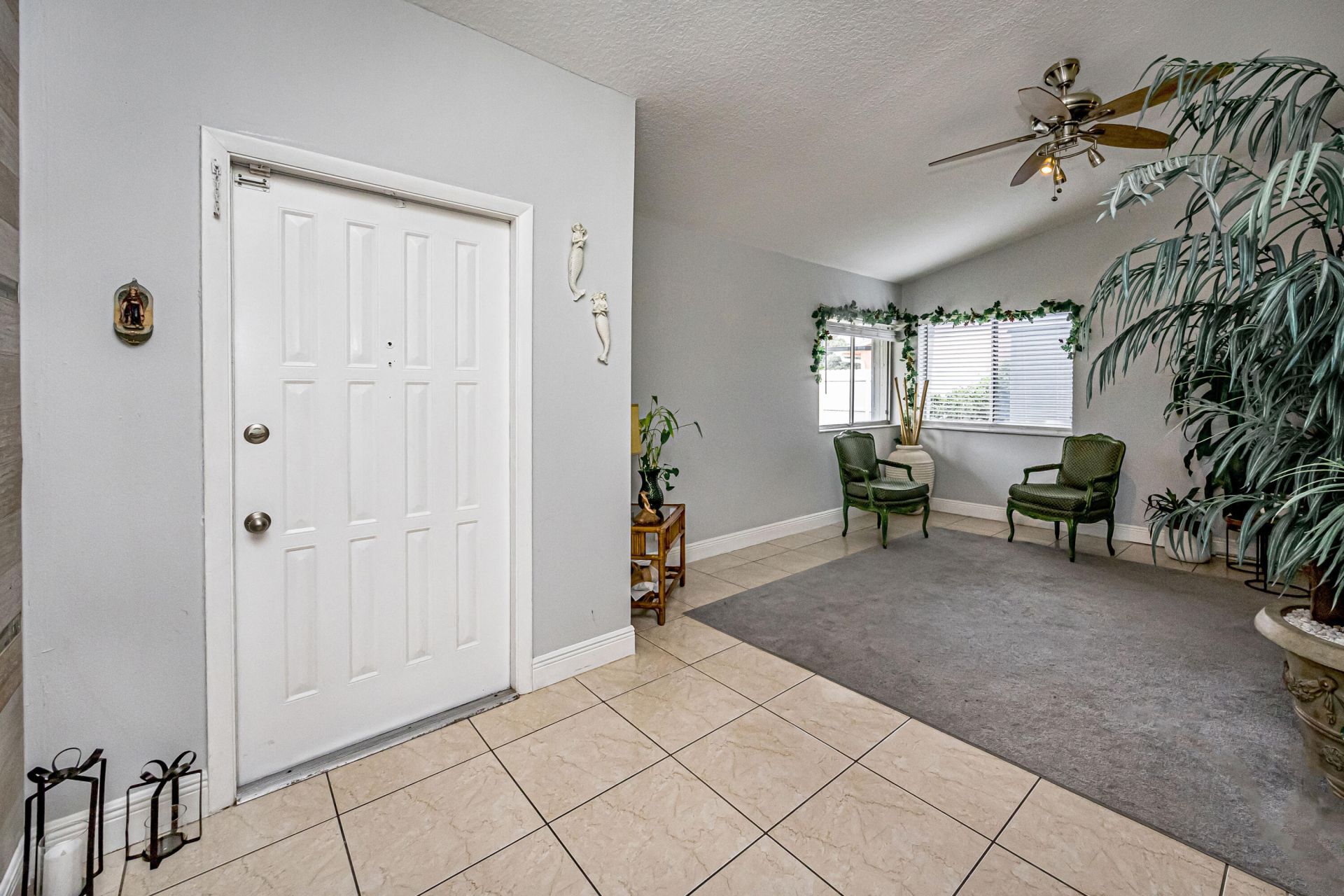 447 Foresta Terrace, West Palm Beach, FL 33415 Photo