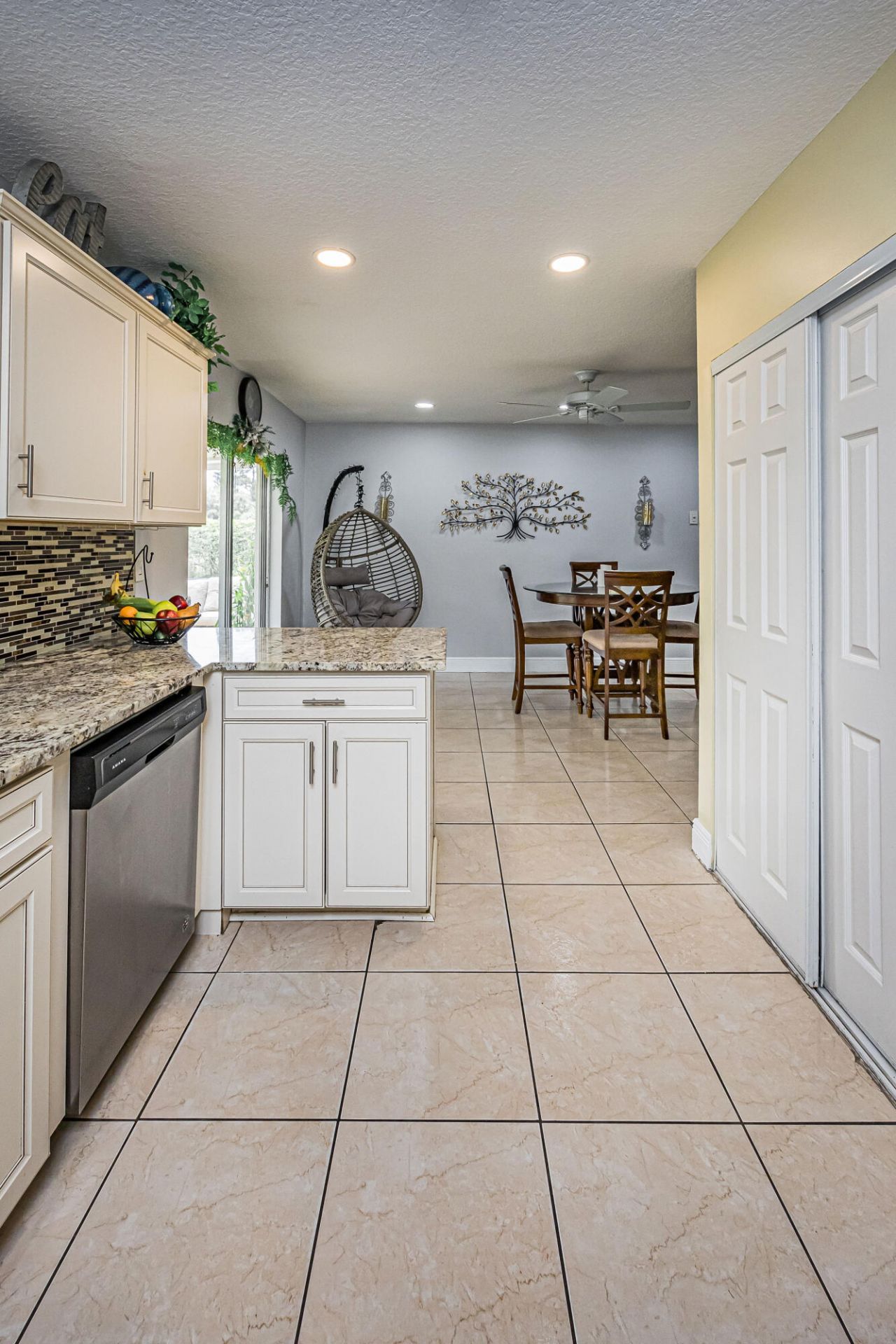 447 Foresta Terrace, West Palm Beach, FL 33415 Photo