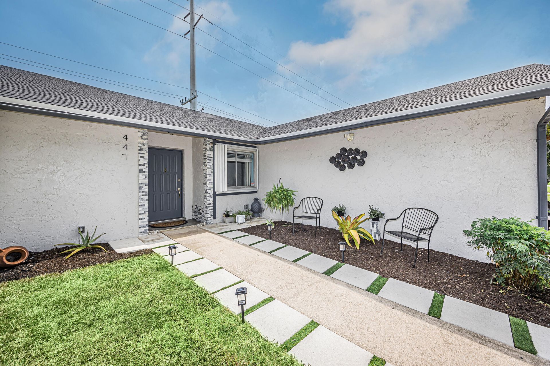 447 Foresta Terrace, West Palm Beach, FL 33415 Photo