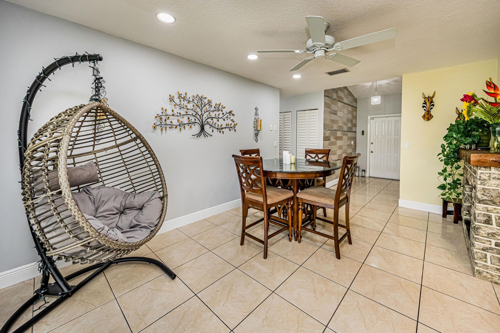 447 Foresta Terrace, West Palm Beach, FL 33415 Photo