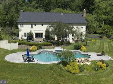 5765 VALLEY STREAM DRIVE, DOYLESTOWN, PA 18902