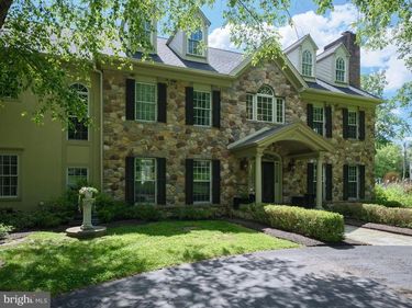 5765 VALLEY STREAM DRIVE, DOYLESTOWN, PA 18902