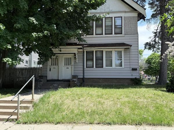 2902 N 44th St, Unit 2904, Milwaukee, WI 53210