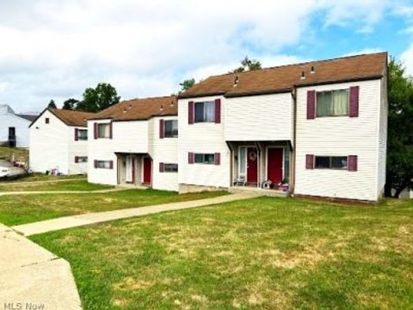 123 Orchard Drive , Unit #C, St Clairsville, OH 43950