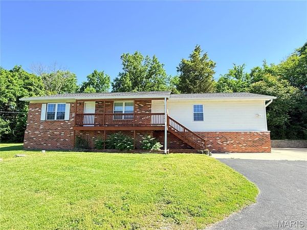 1721 Vandover Road, Fenton, MO 63026
