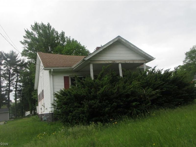 16088 State Route 267, East Liverpool, OH 43920 Photo 2