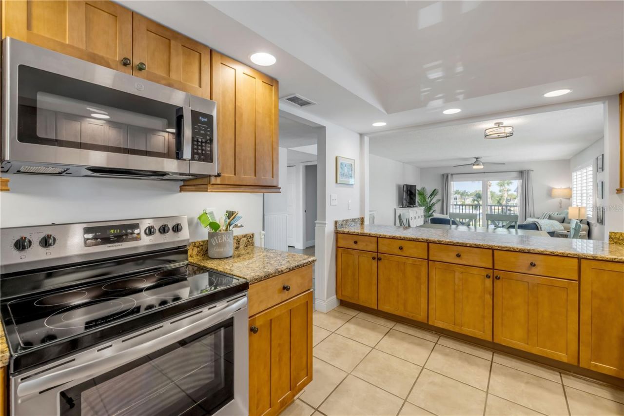 315 N Causeway, Unit C304, New Smyrna Beach, FL 32169 Photo