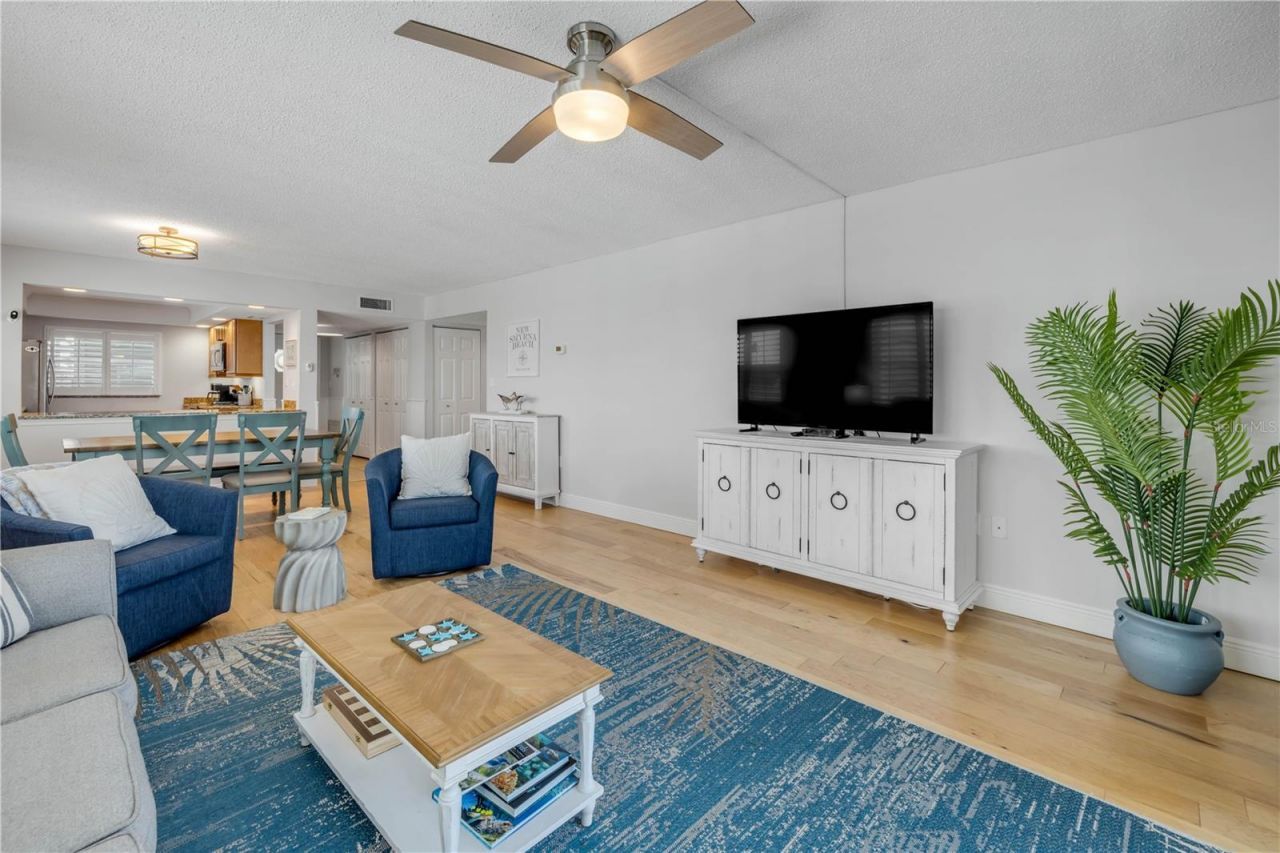 315 N Causeway, Unit C304, New Smyrna Beach, FL 32169 Photo
