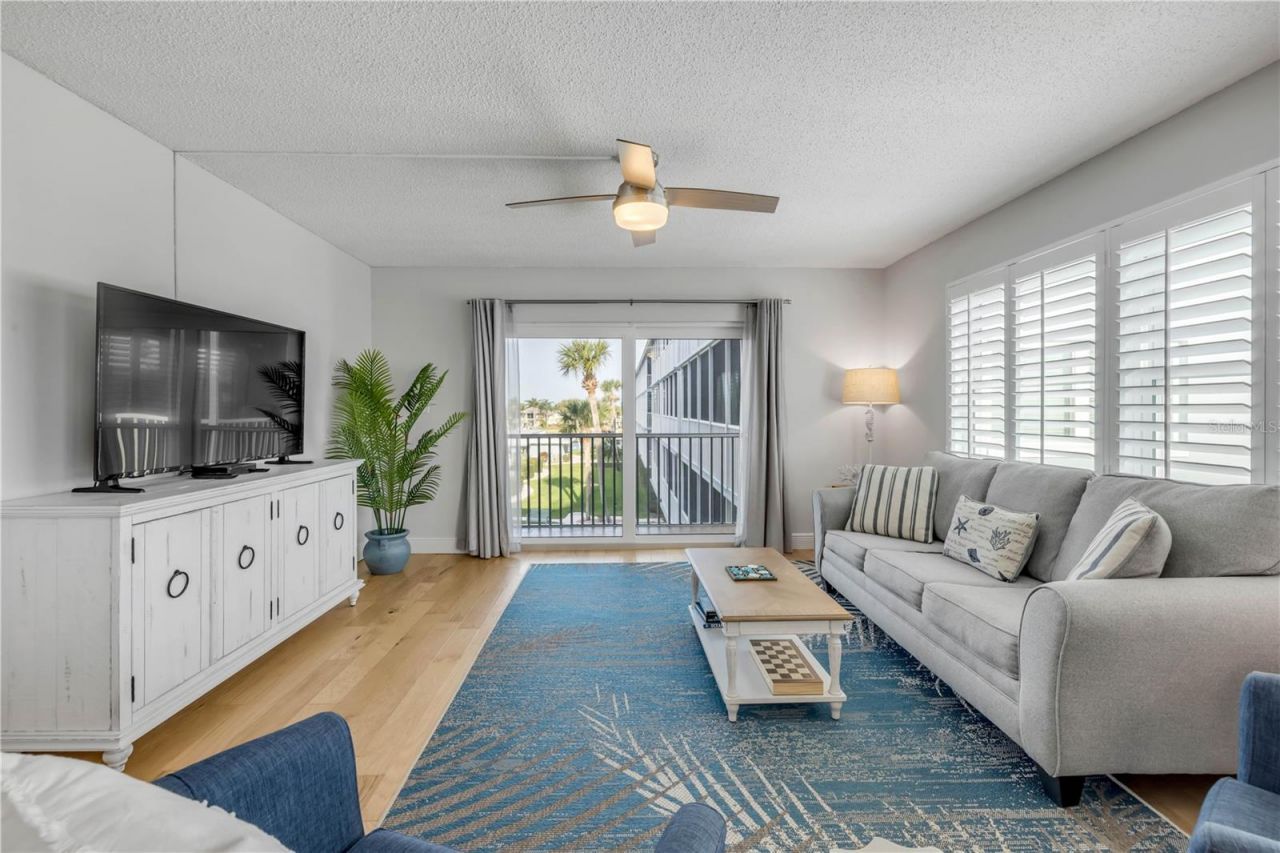 315 N Causeway, Unit C304, New Smyrna Beach, FL 32169 Photo