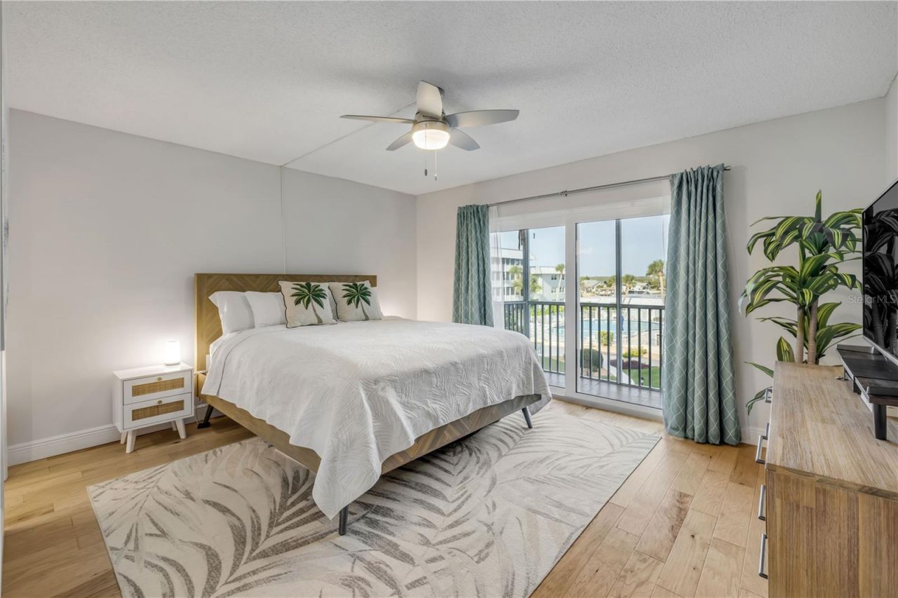 315 N Causeway, Unit C304, New Smyrna Beach, FL 32169 Photo