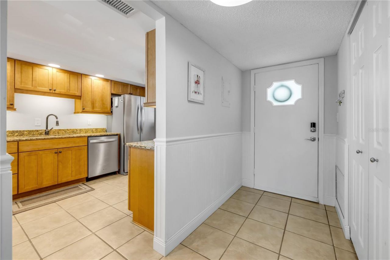 315 N Causeway, Unit C304, New Smyrna Beach, FL 32169 Photo