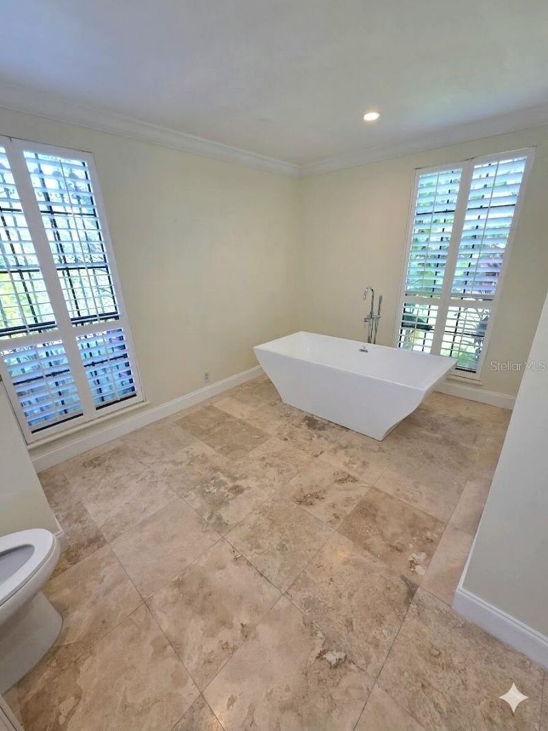 411 72nd Street S, Saint Petersburg, FL 33707 Photo