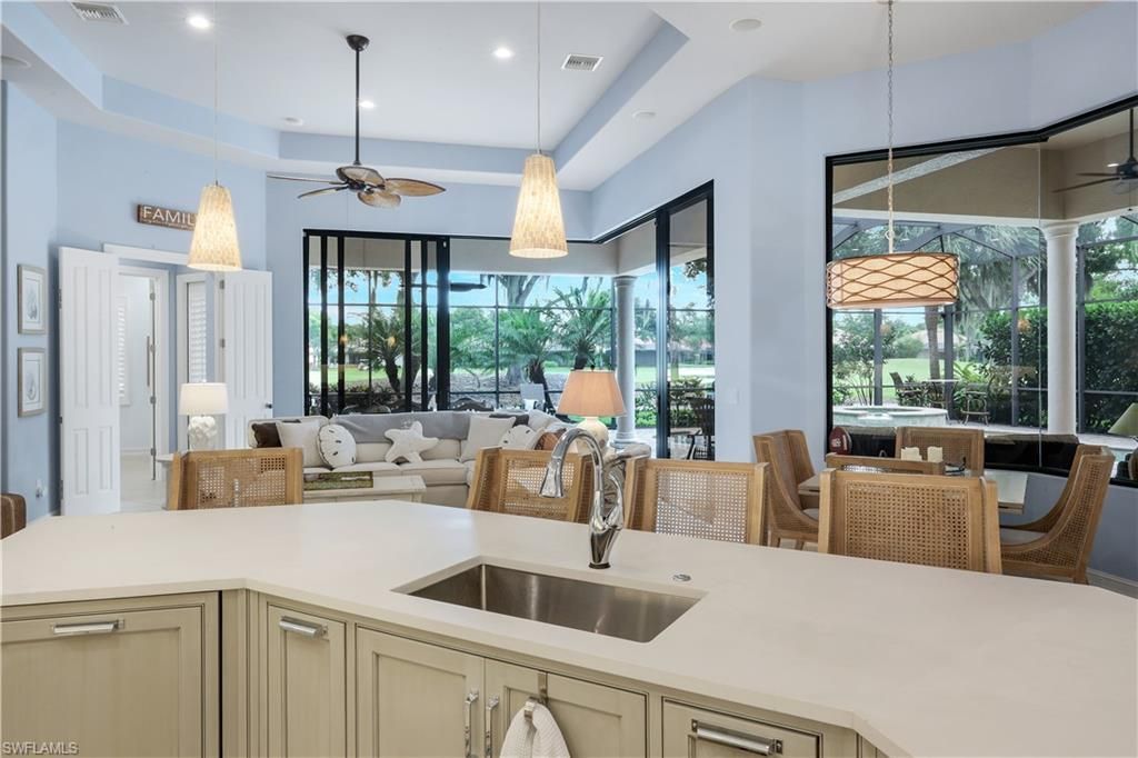 9002 Shenendoah Cir, Naples, FL 34113 Photo