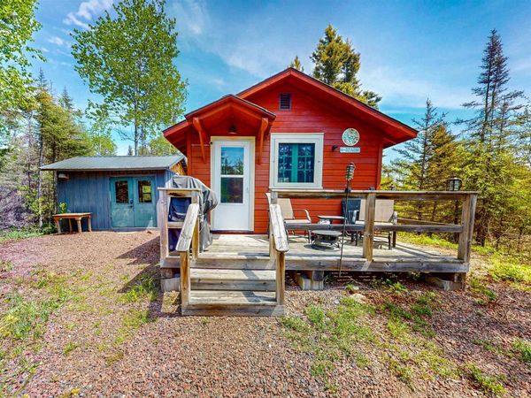 4635 Highway 61 E, Hovland, MN 55604