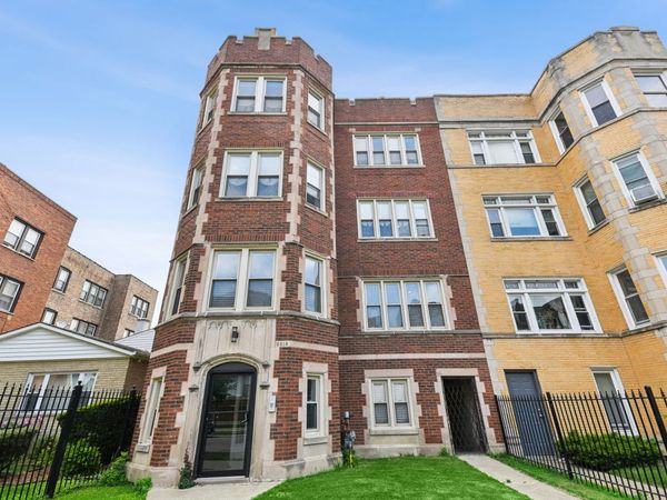 6835 S Clyde Avenue , Chicago, IL 60649