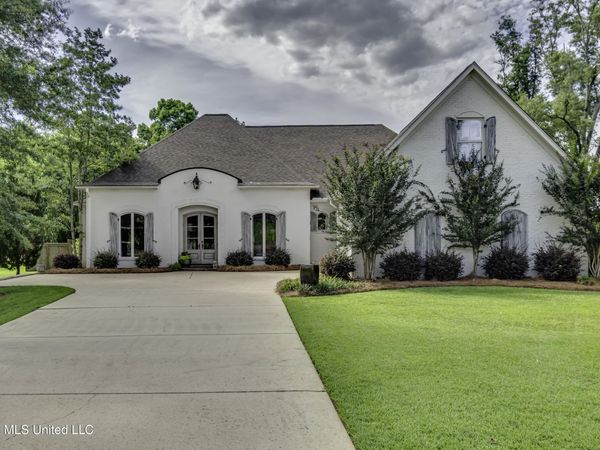 110 Meadow Park Drive, Canton, MS 39046