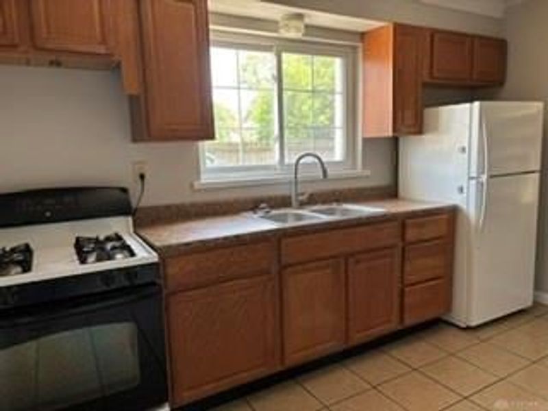 63 Ohio Avenue, Sabina, OH 45169 Photo 8