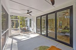 1077 Butterfly Lane photo 4