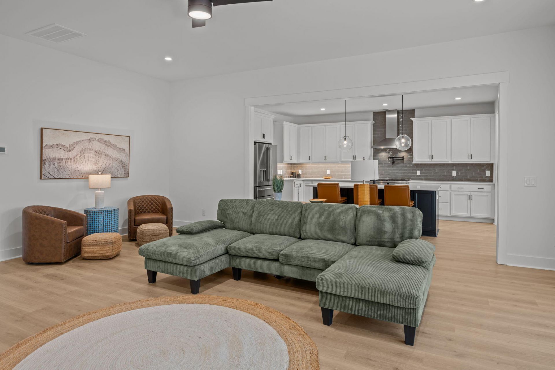 1077 Butterfly Lane Photo 8