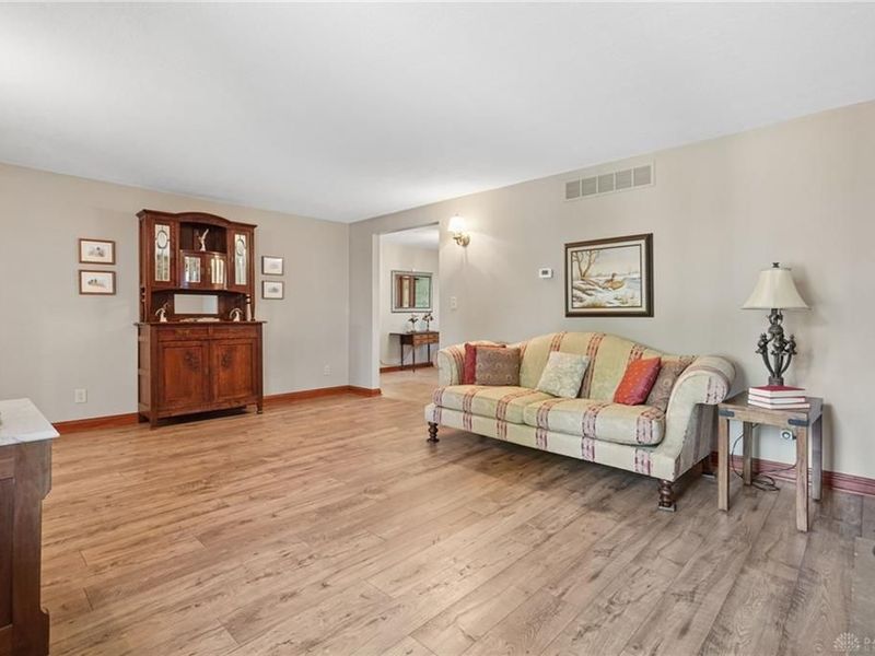 1101 Chickasaw Drive, London, OH 43140 Photo 16