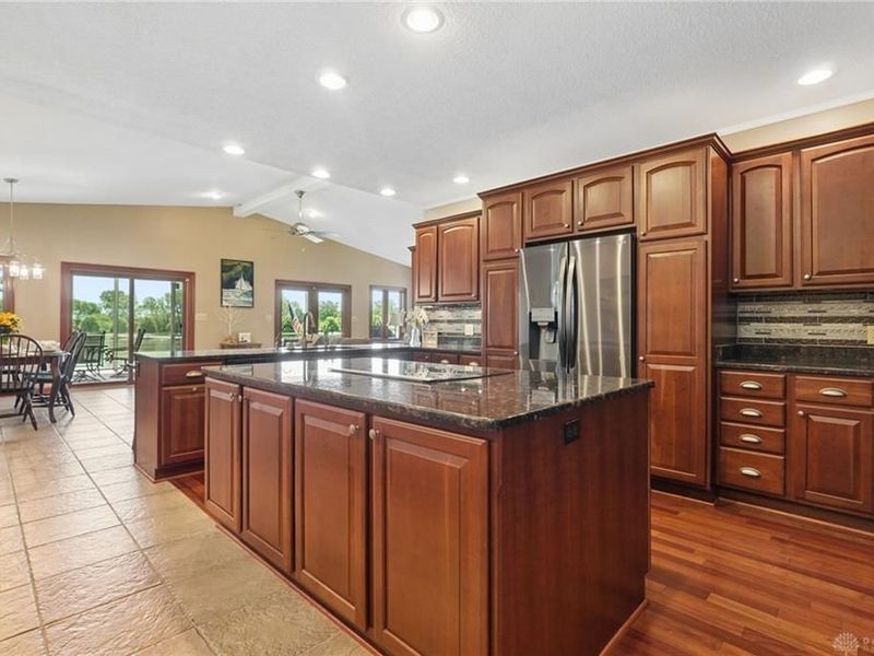 1101 Chickasaw Drive, London, OH 43140 Photo 8